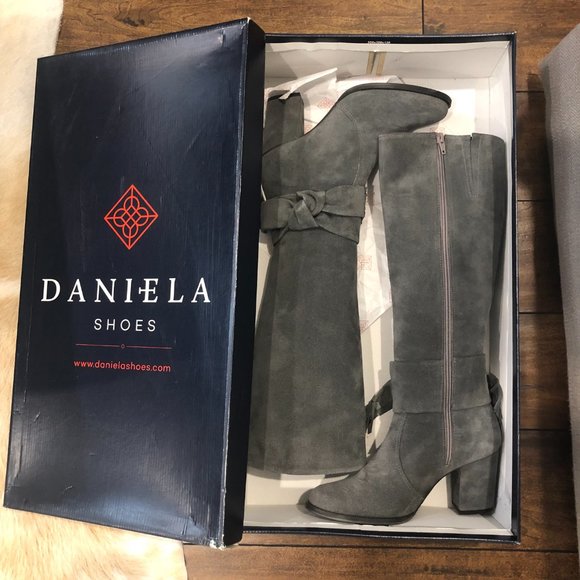 Gray Suede Heeled Boots by Daniela *New* - Picture 6 of 7